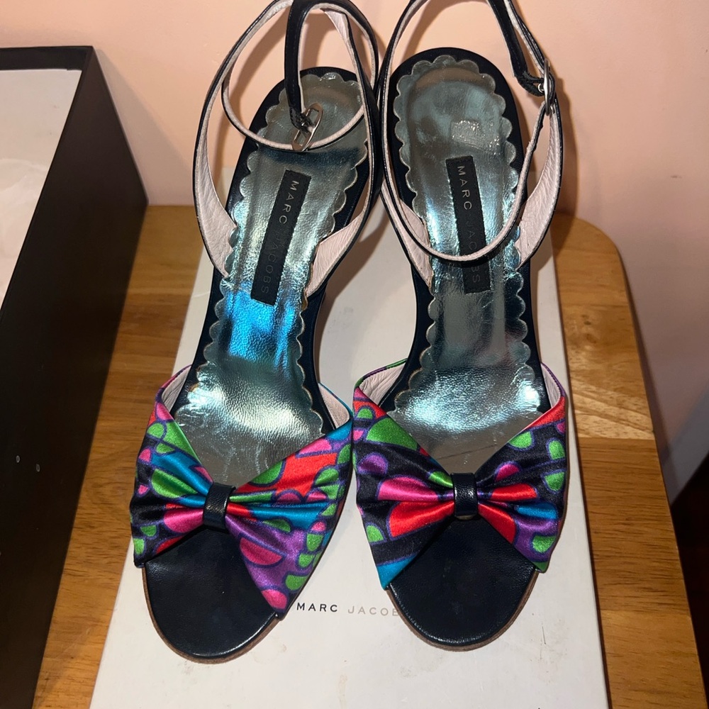 Marc Jacobs Black Heels with Bow Detail